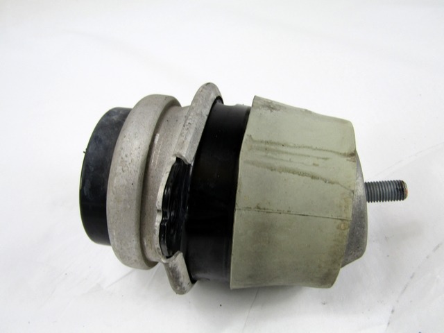 NOSILCI MOTORJA/DRUGO OEM N. 7L8199131A ORIGINAL REZERVNI DEL AUDI Q7 4L (2005 - 2015) DIESEL LETNIK 2007