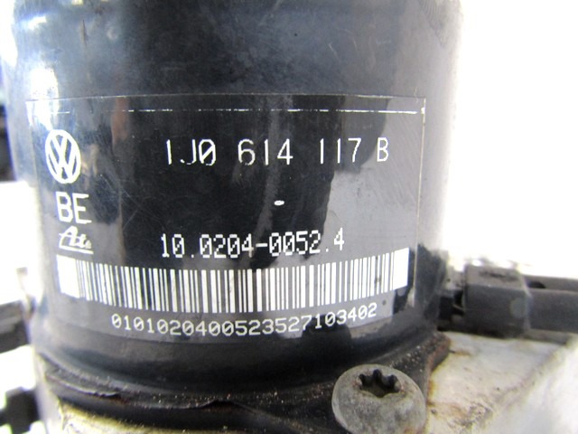 ABS AGREGAT S PUMPO OEM N. 1J0614117B ORIGINAL REZERVNI DEL VOLKSWAGEN GOLF IV 1J1 1E7 1J5 MK4 BER/SW (1998 - 2004) DIESEL LETNIK 1998