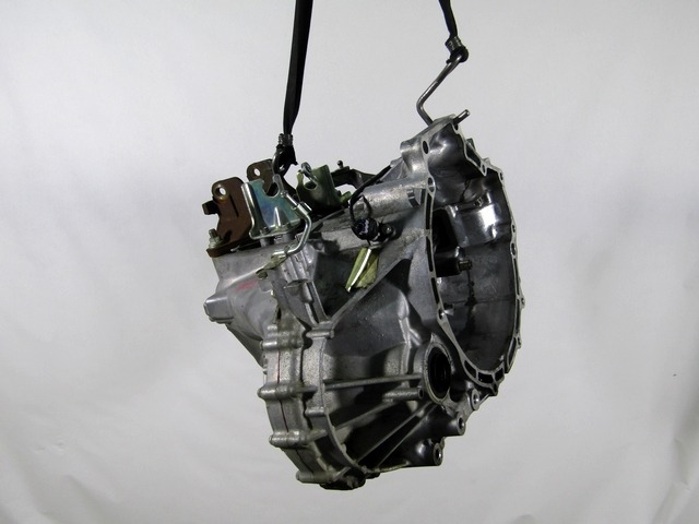 ROCNI MENJALNIK OEM N. A6011701XH A60117151A A6011711C ORIGINAL REZERVNI DEL MAZDA 6 GG GY (2003-2008) DIESEL LETNIK 2007