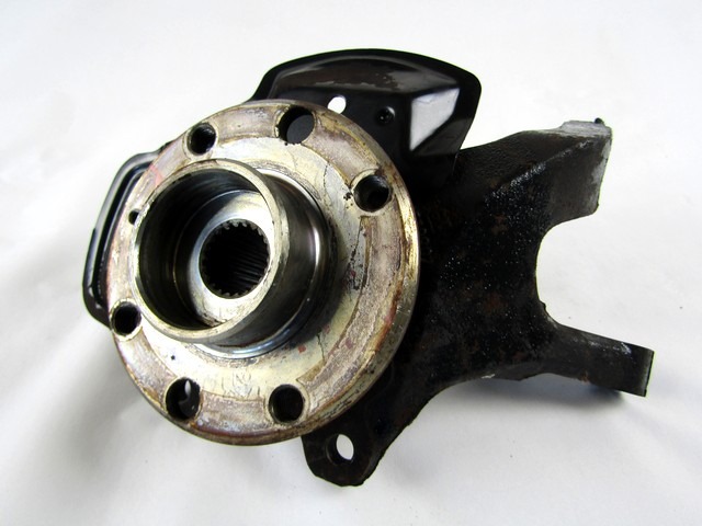 VRTLJIVI LEZAJ DESNO / PESTO KOLESA Z LEZAJEM SPREDAJ OEM N. 90539907 ORIGINAL REZERVNI DEL OPEL CORSA B S93 (1993 - 09/2000) BENZINA LETNIK 1997