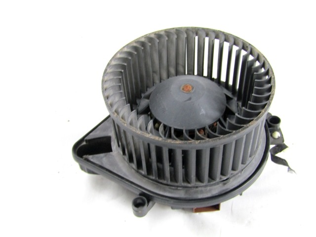 VENTILATOR  KABINE  OEM N. 8E1820021E ORIGINAL REZERVNI DEL AUDI A4 B7 8EC 8ED 8HE BER/SW/CABRIO (2004 - 2007) DIESEL LETNIK 2006