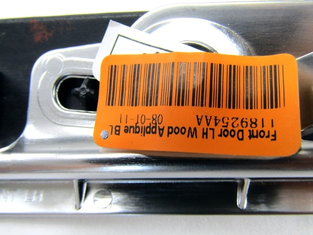 NOTRANJE OKRASNE LETVE  OEM N. 1189284AA 1189245AA 1189248AA 1189254AA 1189251AA ORIGINAL REZERVNI DEL LANCIA THEMA LX MK2 (2011 - 2014)DIESEL LETNIK 2013