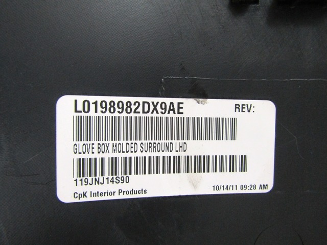 PREDAL ZA DOKUMENTE OEM N. S1SV79DX9AD ORIGINAL REZERVNI DEL LANCIA THEMA LX MK2 (2011 - 2014)DIESEL LETNIK 2013