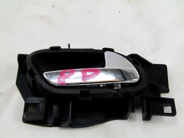 NOTRANJA KLJUKA  OEM N. 9683446577 ORIGINAL REZERVNI DEL PEUGEOT 5008 0U 0E MK1 (2009 - 2013) DIESEL LETNIK 2011