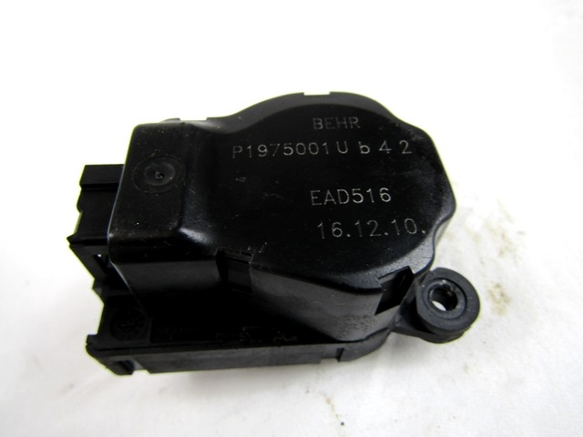 MOTORCEK OGREVANJA OEM N. P1975001U ORIGINAL REZERVNI DEL PEUGEOT 5008 0U 0E MK1 (2009 - 2013) DIESEL LETNIK 2011