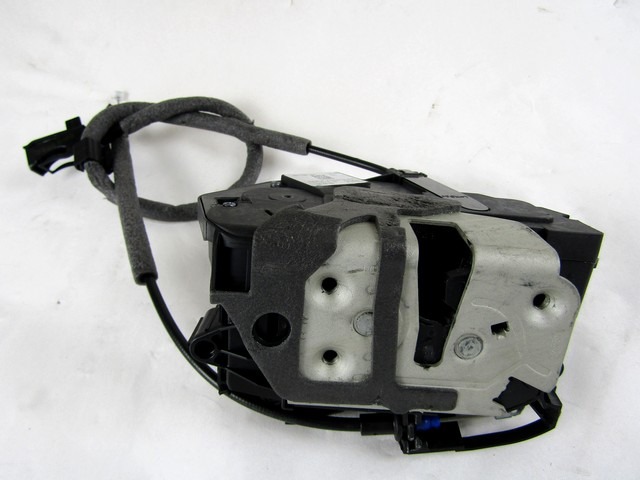 CENTRALNO ZAKLEPANJE PREDNIH LEVIH VRAT OEM N. BM5A-A21813-AH ORIGINAL REZERVNI DEL FORD FOCUS MK3 R 4P/5P/SW (2014 - 2018)DIESEL LETNIK 2018