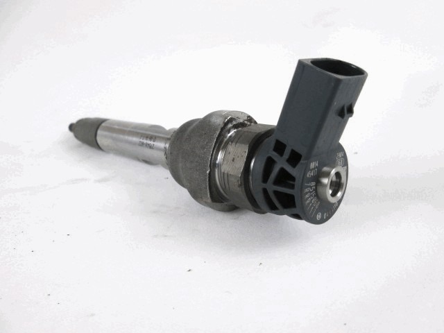 INJEKTORJI DIESEL OEM N. 13538515060 ORIGINAL REZERVNI DEL BMW SERIE 1 BER/COUPE F20/F21 (2011 - 2015) DIESEL LETNIK 2014