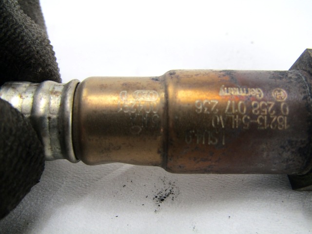 SONDA LAMBDA  OEM N. 0258017236 18213-54LA0 ORIGINAL REZERVNI DEL FIAT SEDICI FY R (05/2009 - 2014) BENZINA LETNIK 2010