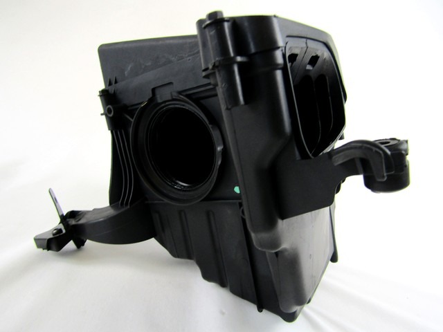 FILTAR ZRAKA OEM N. 7M51-9600-BH ORIGINAL REZERVNI DEL VOLVO C30 533 (2006 - 2012)DIESEL LETNIK 2011