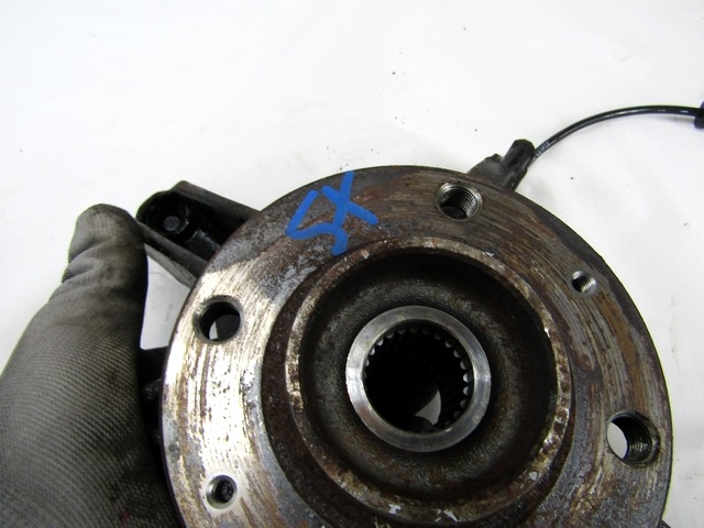 LEVI VRTLJIVI LEZAJ / PESTO KOLESA Z LEZAJEM SPREDAJ OEM N. 364696 ORIGINAL REZERVNI DEL CITROEN C4 PICASSO/GRAND PICASSO MK1 (2006 - 08/2013) DIESEL LETNIK 2008