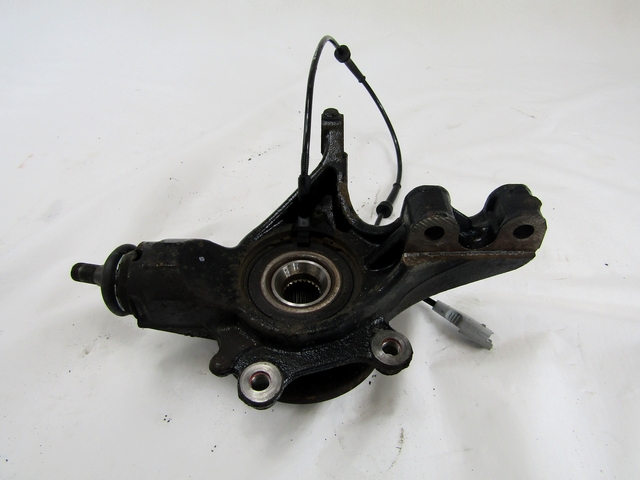 LEVI VRTLJIVI LEZAJ / PESTO KOLESA Z LEZAJEM SPREDAJ OEM N. 364696 ORIGINAL REZERVNI DEL CITROEN C4 PICASSO/GRAND PICASSO MK1 (2006 - 08/2013) DIESEL LETNIK 2008