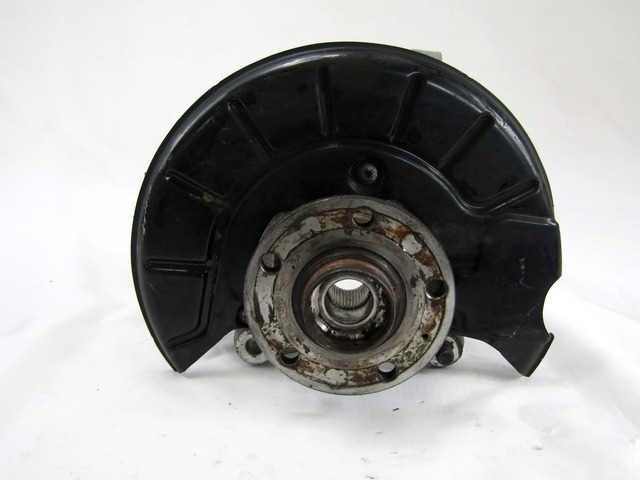 LEVI VRTLJIVI LEZAJ / PESTO KOLESA Z LEZAJEM SPREDAJ OEM N. 3C0407253F 5K0498621 ORIGINAL REZERVNI DEL VOLKSWAGEN PASSAT B6 3C2 3C5 BER/SW (2005 - 09/2010)  DIESEL LETNIK 2006