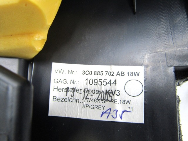 LATVIJSKI STRANSKI SEDEZI ZA ZADNJE SEDEZE OEM N. 3C0885701AB 3C0885702AB ORIGINAL REZERVNI DEL VOLKSWAGEN PASSAT B6 3C2 3C5 BER/SW (2005 - 09/2010)  DIESEL LETNIK 2006