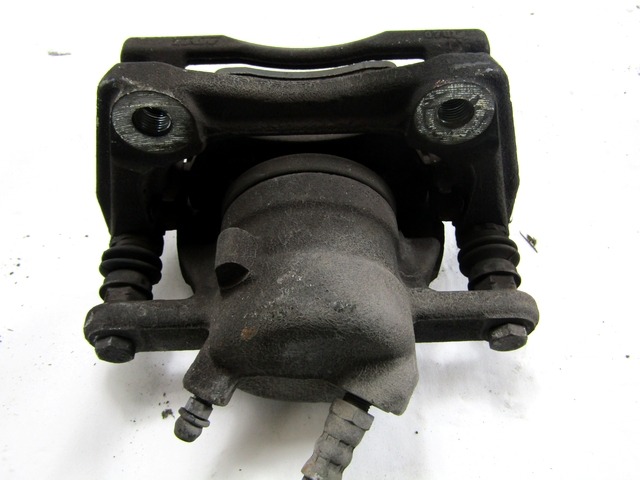 SPREDNJE DESNE ZAVORNE CELJUSTI  OEM N. 7701208333 ORIGINAL REZERVNI DEL RENAULT CLIO BR0//1 CR0/1 KR0/1 MK3 R (05/2009 - 2013) DIESEL LETNIK 2009