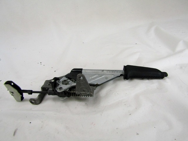 OEM N. 34406782749 ORIGINAL REZERVNI DEL BMW SERIE 3 BER/SW/COUPE/CABRIO E90/E91/E92/E93 (2005 -2009) DIESEL LETNIK 2008