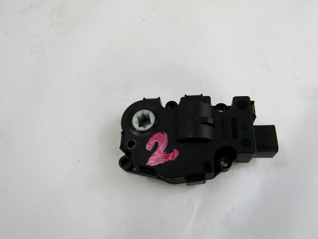 MOTORCEK OGREVANJA OEM N. 929888G ORIGINAL REZERVNI DEL MERCEDES CLASSE B W245 T245 5P (2005 - 2011) DIESEL LETNIK 2008