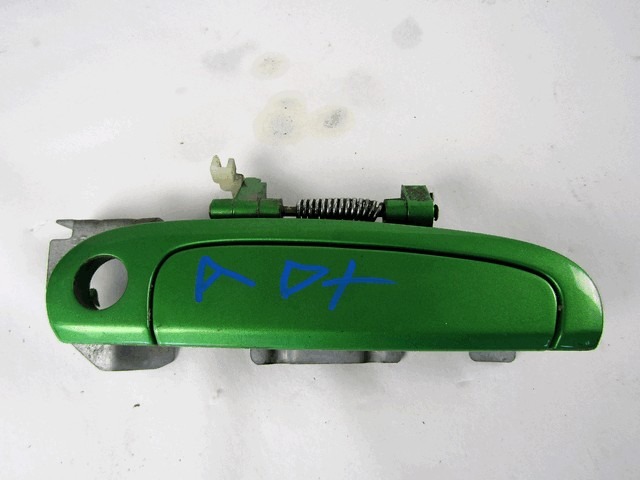 ZUNANJA KLJUKA SPREDNJA DESNA VRATA OEM N. 8266007000 ORIGINAL REZERVNI DEL KIA PICANTO SA BA MK1 (2004 - 2008) BENZINA LETNIK 2006