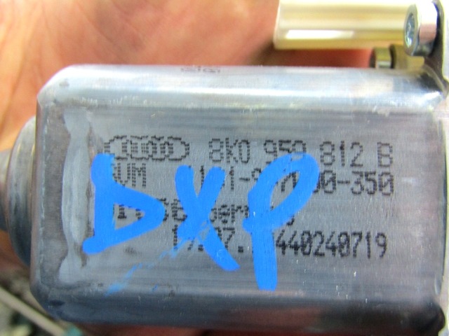 MOTORCEK ELEKTRICNEGA POMIKA ZADNJEGA STEKLA  OEM N. 8K0959812B ORIGINAL REZERVNI DEL AUDI A6 C6 R 4F2 4FH 4F5 BER/SW/ALLROAD (10/2008 - 2011) DIESEL LETNIK 2010