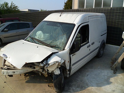 FORD TRANSIT CONNECT B200D 1.8 D 55KW 5M 2P (2005) RICAMBI IN MAGAZZINO 