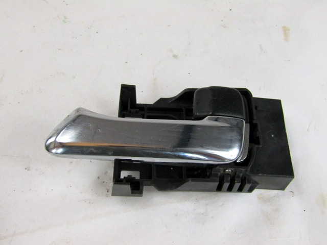 NOTRANJA KLJUKA  OEM N. 8974086691 ORIGINAL REZERVNI DEL ISUZU D-MAX TFR TFS MK1 (2003 - 2008) DIESEL LETNIK 2010