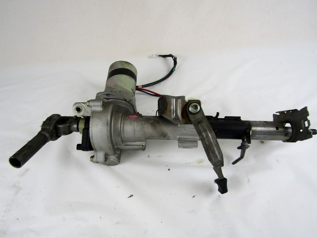 VOLANSKI DROG OEM N. 45200-02241 ORIGINAL REZERVNI DEL TOYOTA COROLLA E12 (2000 - 2006) DIESEL LETNIK 2006