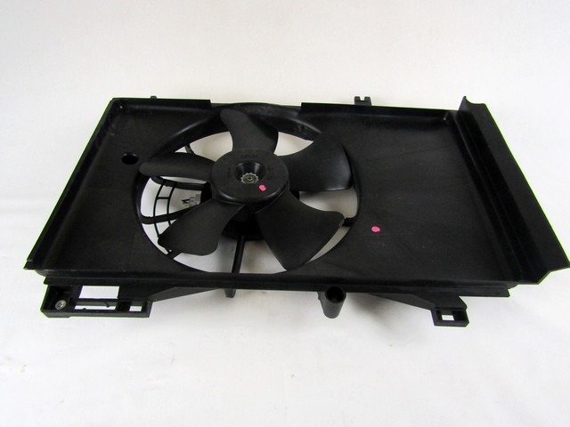 VENTILATOR HLADILNIKA OEM N. 168000-8310 ORIGINAL REZERVNI DEL MAZDA 2 DE DH MK2 (2007 - 2014) BENZINA/GPL LETNIK 2009