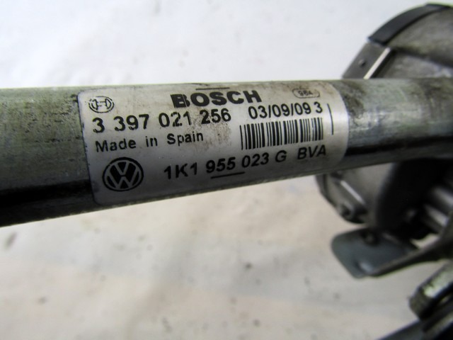 MOTORCEK PREDNJIH BRISALCEV OEM N. 1397220501 ORIGINAL REZERVNI DEL VOLKSWAGEN GOLF VI 5K1 517 AJ5 MK6 (2008-2012) DIESEL LETNIK 2009