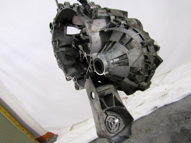 ROCNI MENJALNIK OEM N. 1023678 1023704 ORIGINAL REZERVNI DEL VOLVO V70 MK2 285 (2000 - 2007) DIESEL LETNIK 2000