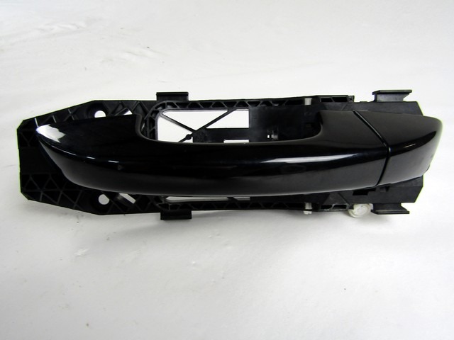 ZUNANJA KLJUKA ZADNJA LEVA VRATA OEM N. 5N0839885G ORIGINAL REZERVNI DEL VOLKSWAGEN GOLF VI 5K1 517 AJ5 MK6 (2008-2012) DIESEL LETNIK 2010