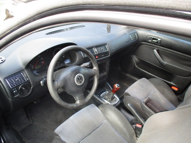 VOLKSWAGEN GOLF 4 1.6 B 74KW 5M 5P (1998) RICAMBI IN MAGAZZINO