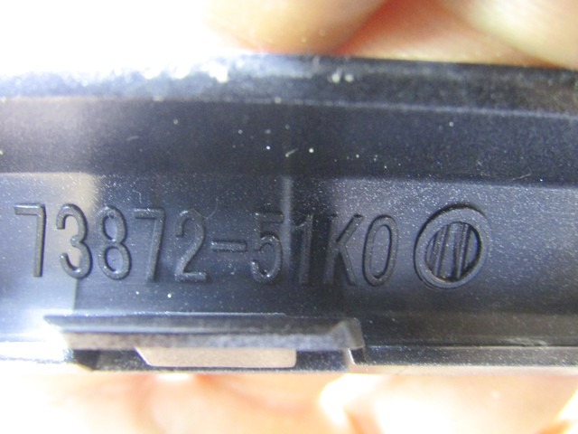 SREDINSKA KONZOLA  OEM N. 73872-51K0 ORIGINAL REZERVNI DEL OPEL AGILA B H08 (2008 - 2015)BENZINA LETNIK 2009