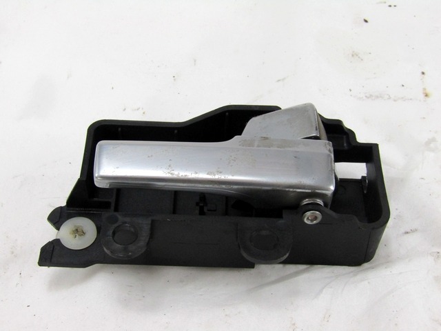 NOTRANJA KLJUKA  OEM N. 3M51-R22600 ORIGINAL REZERVNI DEL FORD FOCUS DA HCP DP MK2 R BER/SW (2008 - 2011) DIESEL LETNIK 2010