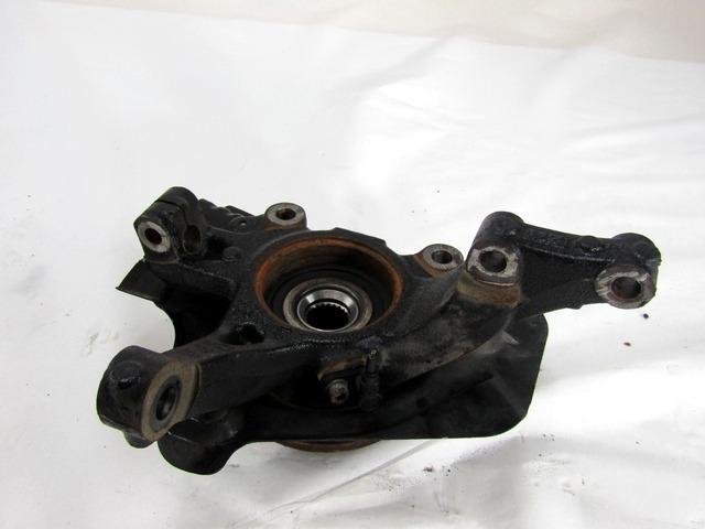 VRTLJIVI LEZAJ DESNO / PESTO KOLESA Z LEZAJEM SPREDAJ OEM N. 51776375 ORIGINAL REZERVNI DEL FIAT PUNTO EVO 199 (2009 - 2012)  BENZINA LETNIK 2011