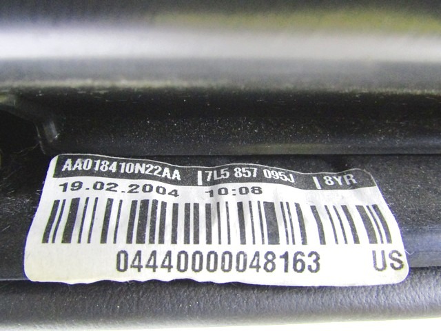 PREDAL ZA DOKUMENTE OEM N. 7L5857095J ORIGINAL REZERVNI DEL PORSCHE CAYENNE 9PA MK1 (2003 -2008) BENZINA LETNIK 2004