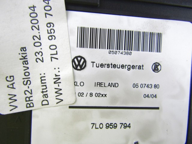 MOTORCEK ELEKTRICNEGA POMIKA ZADNJEGA STEKLA  OEM N. 7L0959704 ORIGINAL REZERVNI DEL PORSCHE CAYENNE 9PA MK1 (2003 -2008) BENZINA LETNIK 2004