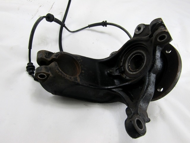 LEVI VRTLJIVI LEZAJ / PESTO KOLESA Z LEZAJEM SPREDAJ OEM N. 1607557480 ORIGINAL REZERVNI DEL CITROEN C3 / PLURIEL MK1R (09/2005 - 11/2010) BENZINA LETNIK 2008