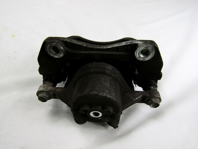 SPREDNJE DESNE ZAVORNE CELJUSTI  OEM N. 581301H000 ORIGINAL REZERVNI DEL KIA CEE'D / PRO CEE'D MK1 ED (2006-2012) DIESEL LETNIK 2010