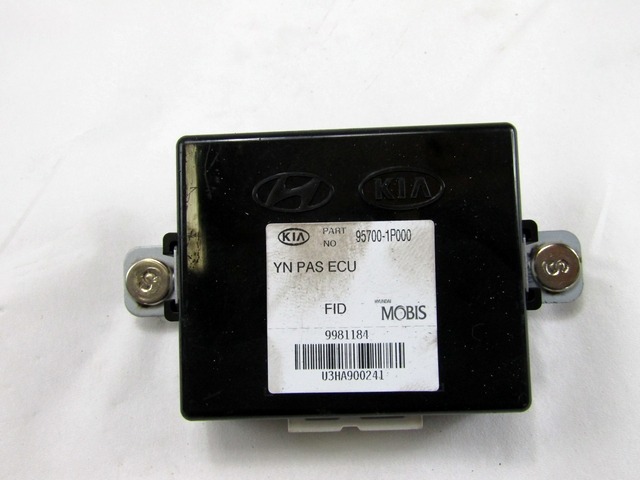 ECU PARKIRNI SENZORJI OEM N. 95700-1P000 ORIGINAL REZERVNI DEL KIA VENGA YN (2010 - 2019)DIESEL LETNIK 2012