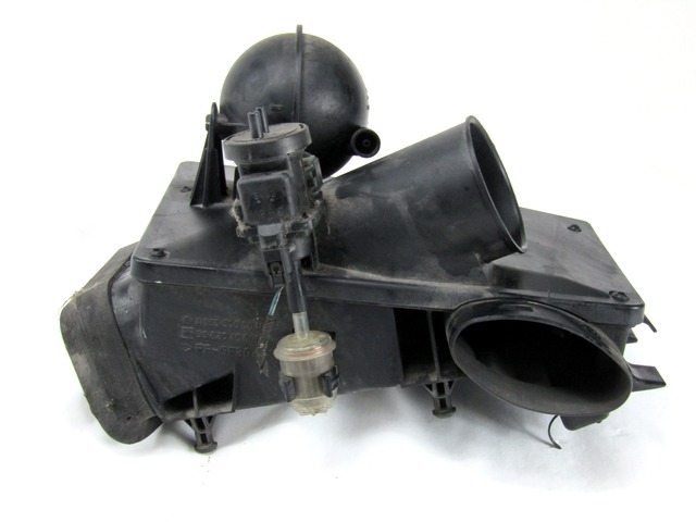 FILTAR ZRAKA OEM N. A1635000016 ORIGINAL REZERVNI DEL MERCEDES CLASSE ML W163 (1997 - 2006) DIESEL LETNIK 2004