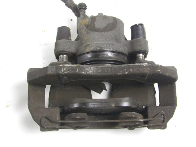 SPREDNJE LEVE ZAVORNE CELJUSTI  OEM N. 1682876 ORIGINAL REZERVNI DEL FORD FOCUS CMAX DM2 MK1 R (04/2007 - 2010) DIESEL LETNIK 2008