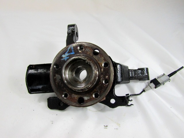 VRTLJIVI LEZAJ DESNO / PESTO KOLESA Z LEZAJEM SPREDAJ OEM N. 13156042 ORIGINAL REZERVNI DEL OPEL ASTRA H A04 L48 L08 L35 L67 R 5P/3P/SW (2007 - 2010) BENZINA LETNIK 2009