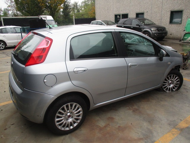 FIAT GRANDE PUNTO 1.4 M 57KW 5M 5P (2008) RICAMBI IN MAGAZZINO