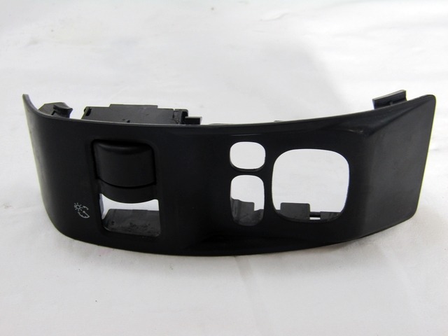 ARMATURNA PLO?CA OEM N. 83002FG000 ORIGINAL REZERVNI DEL SUBARU FORESTER SH  (2008 - 2011)BENZINA/GPL LETNIK 2010