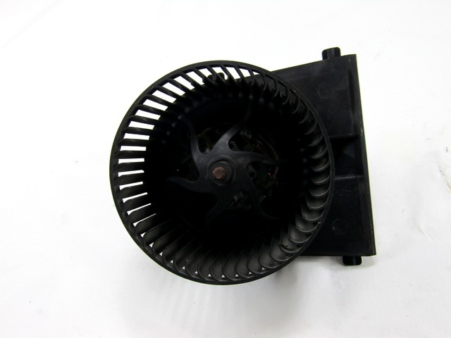 VENTILATOR  KABINE  OEM N. 1J1819021B ORIGINAL REZERVNI DEL AUDI A3 MK1 8L 8L1 3P/5P (1996 - 2000) DIESEL LETNIK 2000