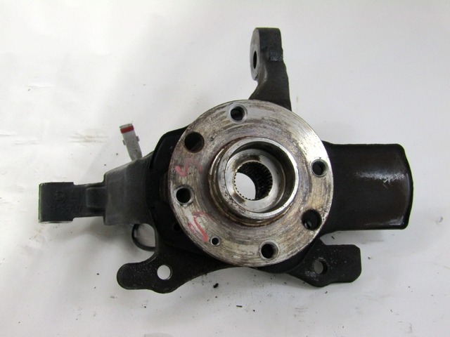 LEVI VRTLJIVI LEZAJ / PESTO KOLESA Z LEZAJEM SPREDAJ OEM N. 13156041 ORIGINAL REZERVNI DEL OPEL ASTRA H A04 L48,L08,L35,L67 5P/3P/SW (2004 - 2007) BENZINA LETNIK 2007