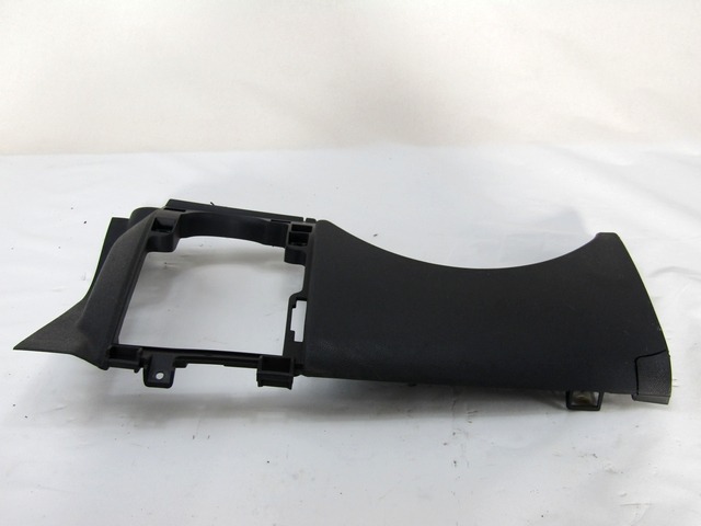 MONTA?NI DELI /  ARMATURNE PLOSCE SPODNJI OEM N. 13204947 ORIGINAL REZERVNI DEL OPEL CORSA D S07 (2006 - 2011) BENZINA LETNIK 2008