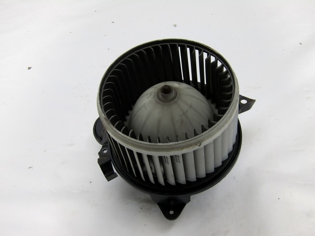 VENTILATOR  KABINE  OEM N. 13335075 ORIGINAL REZERVNI DEL OPEL CORSA D S07 (2006 - 2011) BENZINA LETNIK 2008