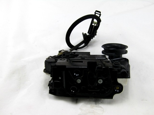 CENTRALNO ZAKLEPANJE ZADNJIH DESNIH VRAT OEM N. 5K4839016H ORIGINAL REZERVNI DEL VOLKSWAGEN GOLF VI 5K1 517 AJ5 MK6 (2008-2012) BENZINA LETNIK 2010