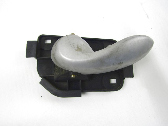 NOTRANJA KLJUKA  OEM N. 735268773 ORIGINAL REZERVNI DEL FIAT PUNTO 188 MK2 R (2003 - 2011) DIESEL LETNIK 2004