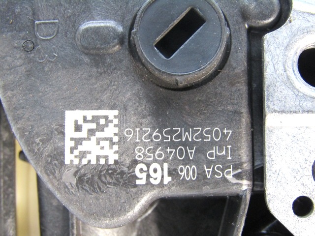 CENTRALNI ZAKLEP SPREDNJIH VRAT  OEM N. 9800616580 ORIGINAL REZERVNI DEL PEUGEOT 308 4A 4B 4C 4E 4H MK1 BER/SW/CC (2007 - 2013) DIESEL LETNIK 2012